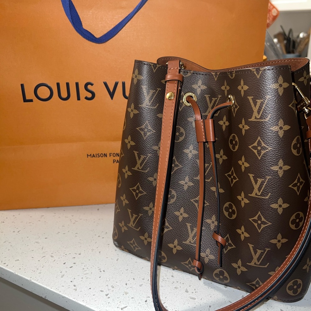 Louis Vuitton Neo Noe